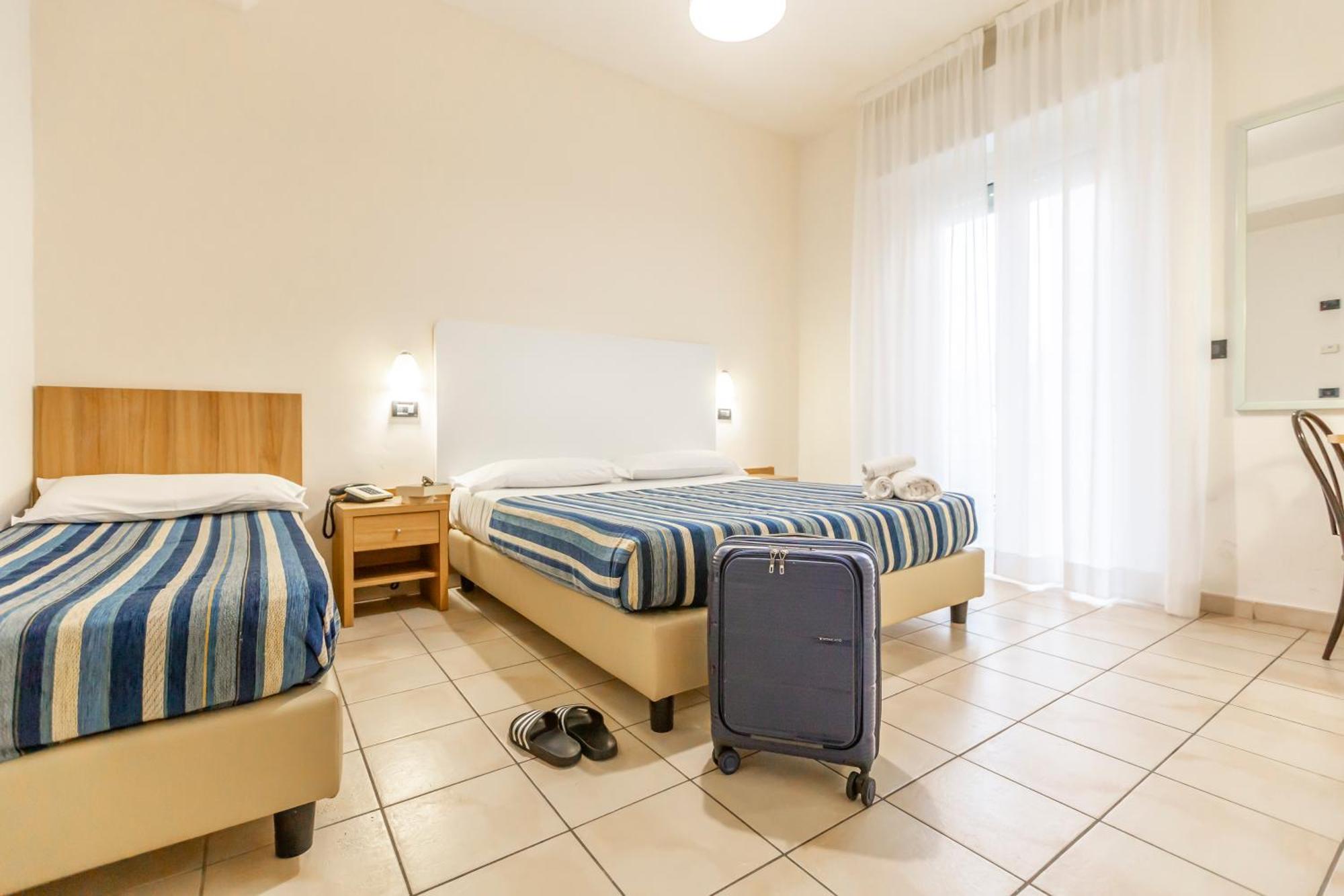 Hotel Vannucci Rimini Exterior foto