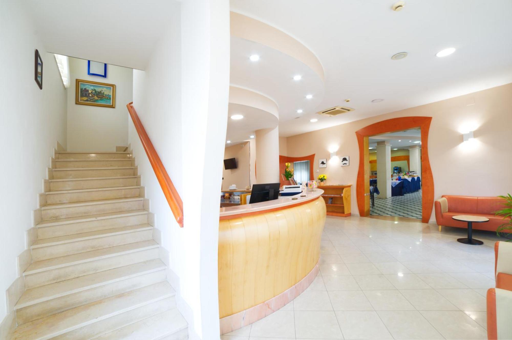 Hotel Vannucci Rimini Exterior foto
